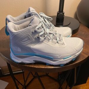 The north face Vectiv explorer mid hiking boots
